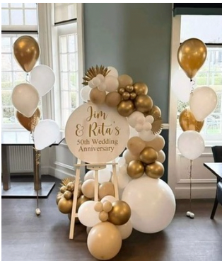 RELIGIOUS DECOR: Entrance Eisel